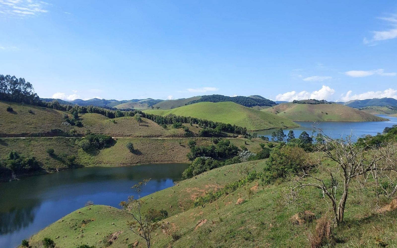Chegada de ciclistas e sensação de conquista