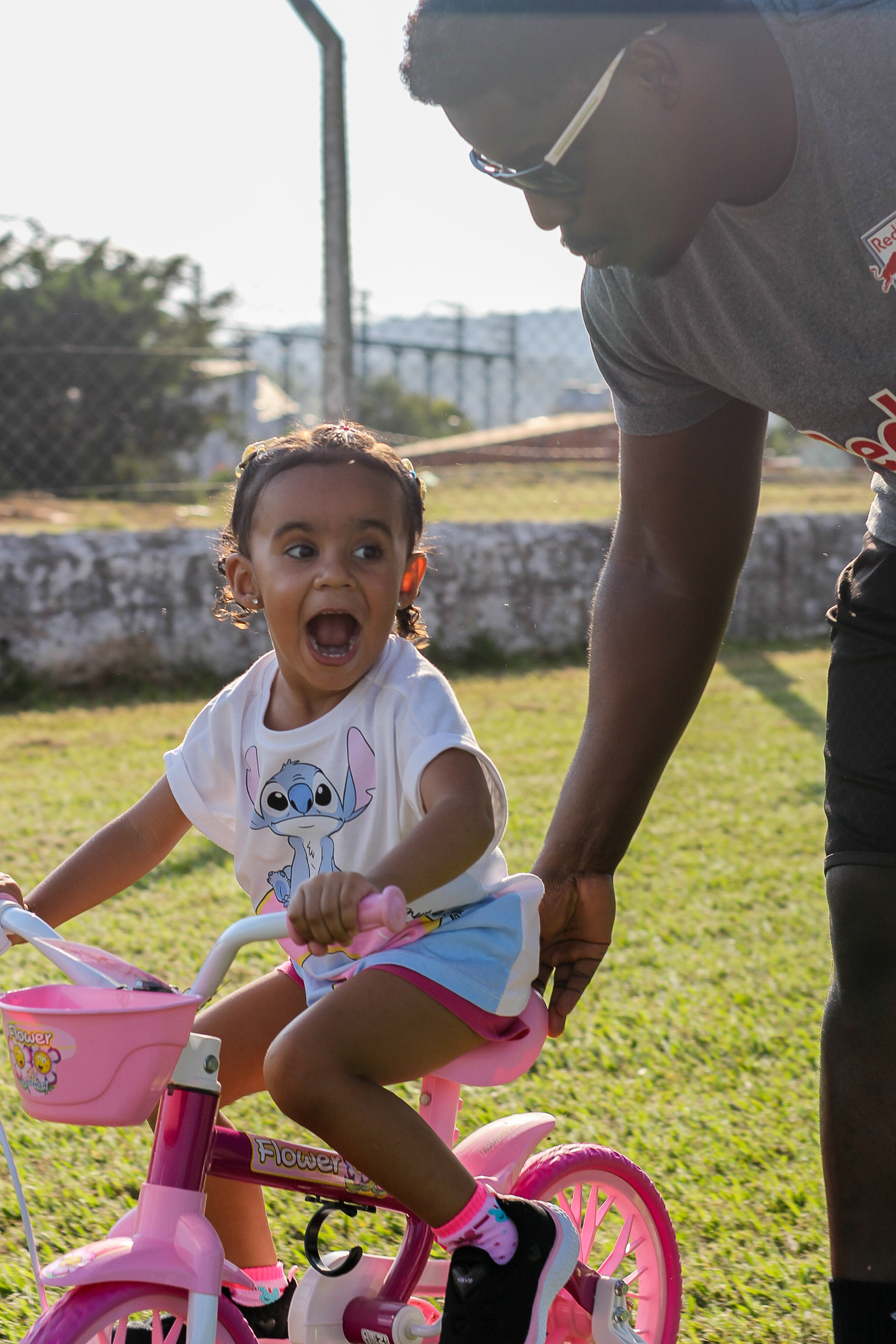 Crianças participando do Tourzinho na etapa de Amparo do Tour da Roça